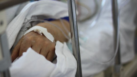 На Днепропетровщине мужчина упал со ступенек в погребе и пролежал там неделю: пострадавший умер в больнице