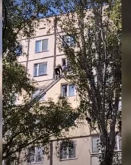 В Днепре спасли пенсионерку, которая хотела прыгнуть с 8-го этажа