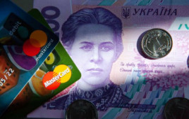 Украинцев предостерегли о неприятном сюрпризе с пенсиями на карточку