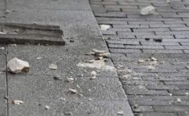 В Каменском по факту травмирования ребенка куском упавшего фасада полиция открыла уголовное производство