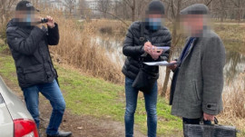 Директор аеропорту "нагрів руки" на 5,3 мільйона – правоохоронці Директор аеропорту "нагрів руки" на 5,3 мільйона – правоохоронці
