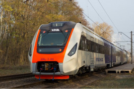 В Днепропетровской области Крюковский завод тестирует новый украинский дизель-поезд