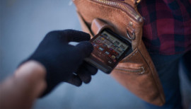 В Каменском житель Николаевщины воровал мобильные телефоны