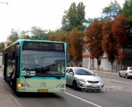 В Каменском запретили остановку на опасном перекрестке