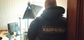 Киберполиция зарегистрировала электронную почту, на которую можно сообщать о «группах смерти» Киберполиция зарегистрировала электронную почту, на которую можно сообщать о «группах смерти»