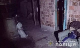 На Дніпропетровщині двоє молодиків жорстоко побили чоловіка, до якого прийшли у гості На Дніпропетровщині двоє молодиків жорстоко побили чоловіка, до якого прийшли у гості