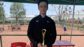 Подросток из Каменского выиграл теннисный Евротурнир Подросток из Каменского выиграл теннисный Евротурнир