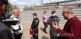 Центральную площадь Каменского превращают в опасную базарную улочку Центральную площадь Каменского превращают в опасную базарную улочку