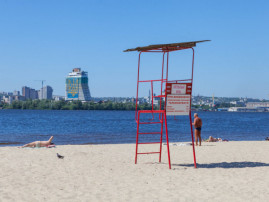 Днепропетровщина готовится к купальному сезону: где откроют пляжи и какие меры безопасности организуют