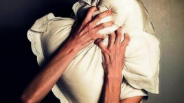 Семейная трагедия: на Днепропетровщине мужчина пригласил тёщу помириться и задушил подушкой