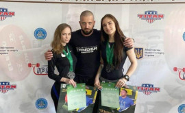 Каменчанки привезли еще 7 медалей с чемпионата Украины по пауэрлифтингу Каменчанки привезли еще 7 медалей с чемпионата Украины по пауэрлифтингу