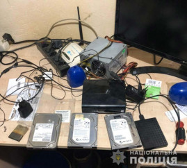 В Днепре трое мужчин за 40 распространяли в интернете детское порно В Днепре трое мужчин за 40 распространяли в интернете детское порно