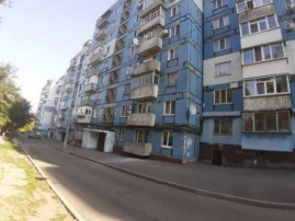 В Днепре на Гладкова с шестого этажа выпала 5-летняя девочка В Днепре на Гладкова с шестого этажа выпала 5-летняя девочка