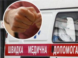 В Днепре мужчина с ножом напал на женщину и годовалого ребенка В Днепре мужчина с ножом напал на женщину и годовалого ребенка