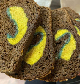 Не вкусно и грустно: в Днепре мужчина обнаружил в хлебе мочалку для мытья посуды Не вкусно и грустно: в Днепре мужчина обнаружил в хлебе мочалку для мытья посуды