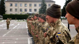 В Украине отменят обязательный военный призыв: в "Слуге народа" назвали сроки В Украине отменят обязательный военный призыв: в "Слуге народа" назвали сроки