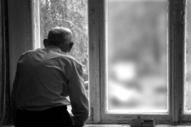 В Днепре больной раком мужчина выпрыгнул из окна 9 этажа В Днепре больной раком мужчина выпрыгнул из окна 9 этажа
