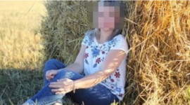 СІЛЬСЬКА ДОЯРКА ЖOРCТКO РОЗПРАВИЛАСЯ З ҐВAЛТIВНИКAМИ СІЛЬСЬКА ДОЯРКА ЖOРCТКO РОЗПРАВИЛАСЯ З ҐВAЛТIВНИКAМИ