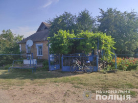 На Днепропетровщине в частном доме убили и ограбили пожилую женщину На Днепропетровщине в частном доме убили и ограбили пожилую женщину
