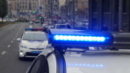В Днепре из авто украли полмиллиона гривен В Днепре из авто украли полмиллиона гривен