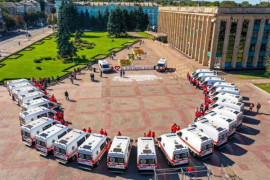 Каменская станция экстренной медицинской помощи получила 26 новых карет «скорой»