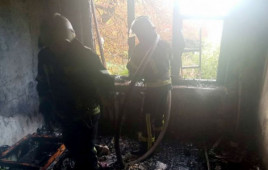 В Кривом Роге горело общежитие военнослужащих В Кривом Роге горело общежитие военнослужащих