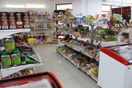 Забрал сигареты и деньги: в Каменском мужчина ограбил продуктовый магазин Забрал сигареты и деньги: в Каменском мужчина ограбил продуктовый магазин