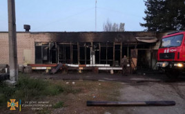 На Днепропетровщине сгорел столярный цех На Днепропетровщине сгорел столярный цех