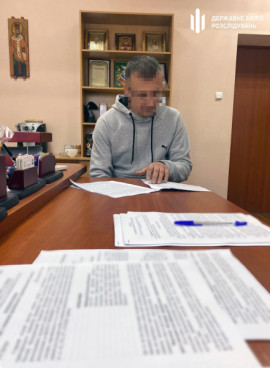 На Днепропетровщине сообщили о подозрении таможеннику, из-за халатности которого государство потеряло почти 16 млн грн На Днепропетровщине сообщили о подозрении таможеннику, из-за халатности которого государство потеряло почти 16 млн грн