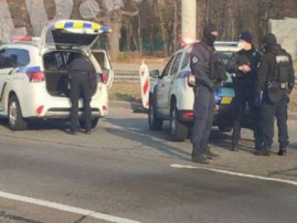 Погоня и странный номерной знак: полиция прокомментировала инцидент с Кивой