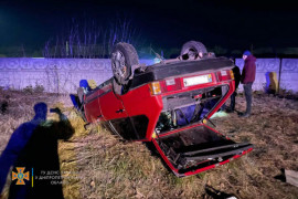 В Каменском районе перевернулся «ВАЗ»: водителя зажало в салоне В Каменском районе перевернулся «ВАЗ»: водителя зажало в салоне