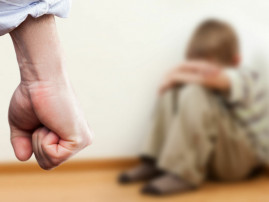 В Днепре пьяный отец жестоко избил 9-летнего сына В Днепре пьяный отец жестоко избил 9-летнего сына