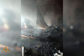 м. Кам’янське: під час пожежі в квартирі постраждала дівчина м. Кам’янське: під час пожежі в квартирі постраждала дівчина