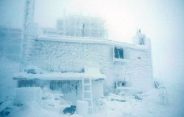 В Карпаты пришла настоящая зима: горы засыпает снегом