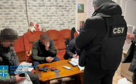 На Днепропетровщине поймали полицейского, который "крышевал" порносайт
