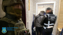 В Днепропетровской области полицейский вымогал «дань» с сайта знакомств