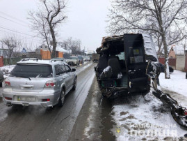 В Днепре грузовик въехал в маршрутку: погиб пассажир маршрутки