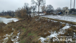 На Днепропетровщине мужчину ограбили, избили и сбросили с дамбы