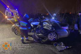 В Днепропетровской области случилось массовое ДТП: пострадали пять человек В Днепропетровской области случилось массовое ДТП: пострадали пять человек