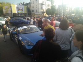 В Каменском прошло представление машин, участвующих в завтрашних гонках