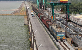 С понедельника в Каменском будет временно закрыто движение транспорта через плотину