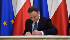 Дуда підписав три нові закони щодо підтримки в Польщі біженців з України