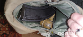 Под Днепром вооруженный тиран выгнал из дома жену, а сам закрылся с маленьким ребенком