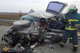 В ДТП с двумя легковушками на Днепропетровщине погиб 40–летний мужчина В ДТП с двумя легковушками на Днепропетровщине погиб 40–летний мужчина
