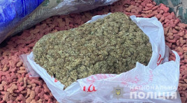 В Кривом Роге у наркосбытчиков изъяли каннабис на сумму свыше миллиона гривен