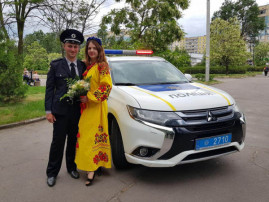 В патрульной полиции Каменского родилась новая семья