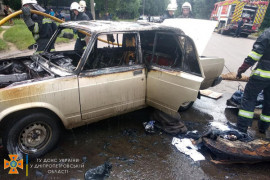 В Каменском районе во время движения загорелся автомобиль ВАЗ
