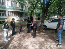 Увірвалися до квартири і вкрали велику суму грошей: у Кривому Розі затримано злочинне угруповання Увірвалися до квартири і вкрали велику суму грошей: у Кривому Розі затримано злочинне угруповання