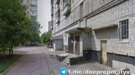 На Дніпропетровщині 12-річний хлопчик викинувся з дев'ятого поверху На Дніпропетровщині 12-річний хлопчик викинувся з дев'ятого поверху