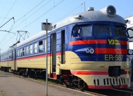 «Укрзалізниця» додала електрички з Дніпра до Кам'янського та Синельниково